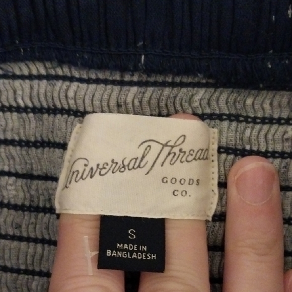 Universal Thread Navy Bandana Print Maxi Skirt with Smocked Waist - Picture 5 of 10